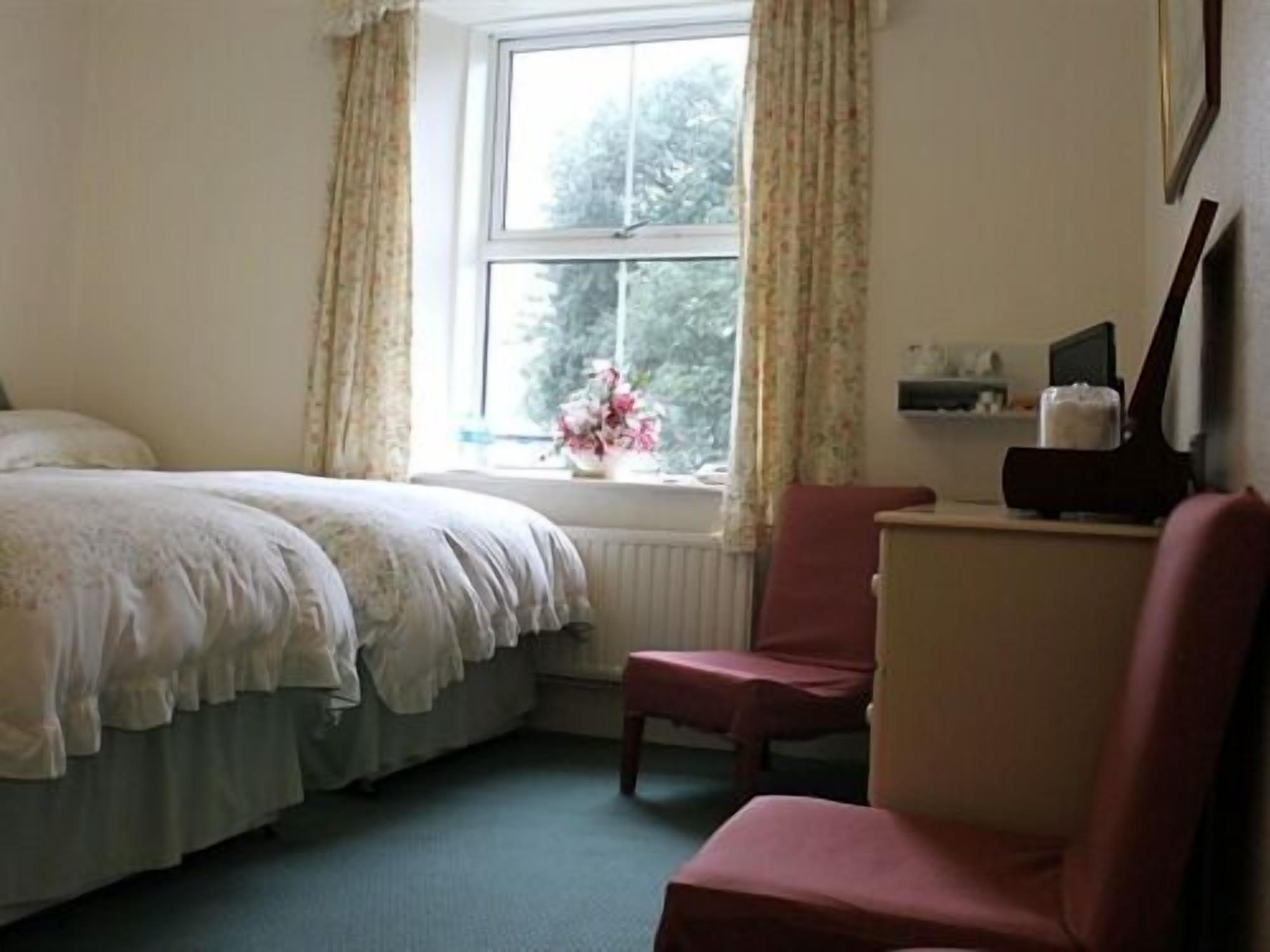 เอเลอร์คีย์ เกสท์เฮาส์ Hotel Veryan ภายนอก รูปภาพ